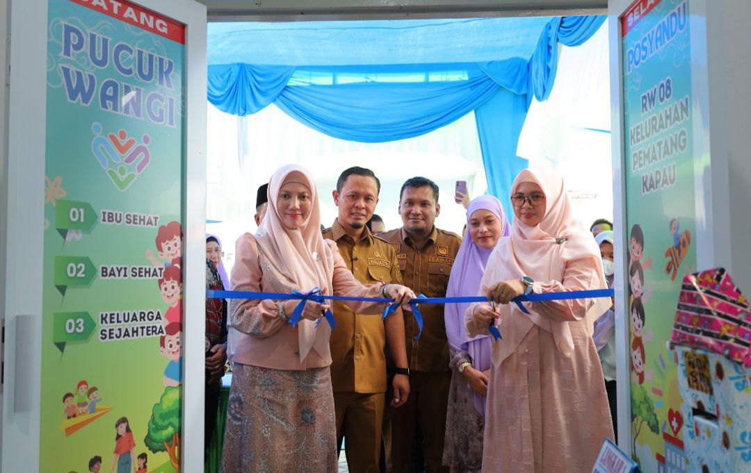 Walikota dan Ketua TP PKK Kota Pekanbaru Resmikan Posyandu Pucuk Wangi di Kulim